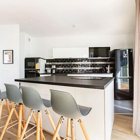 Grand Appartement , Paris La Defense Arena, 50 Metres De La Gare, 15 Min Champs Elysees Nanterre Exterior foto